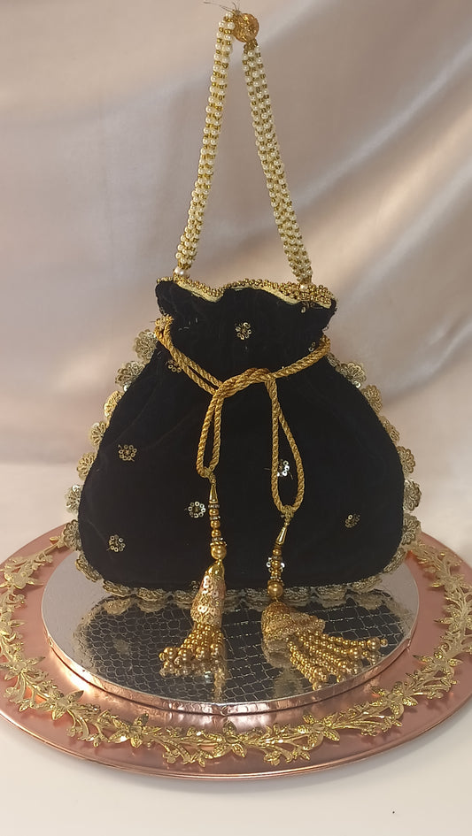 BLACK VELVET POTLI BAG