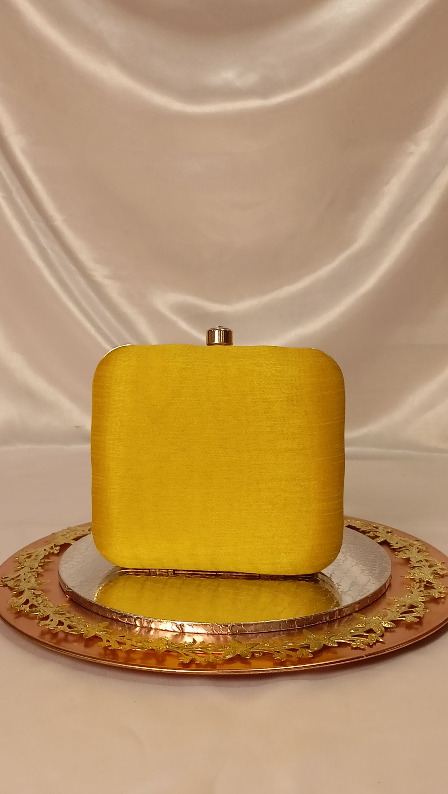 MUSTARD SQUARE CLUTCH