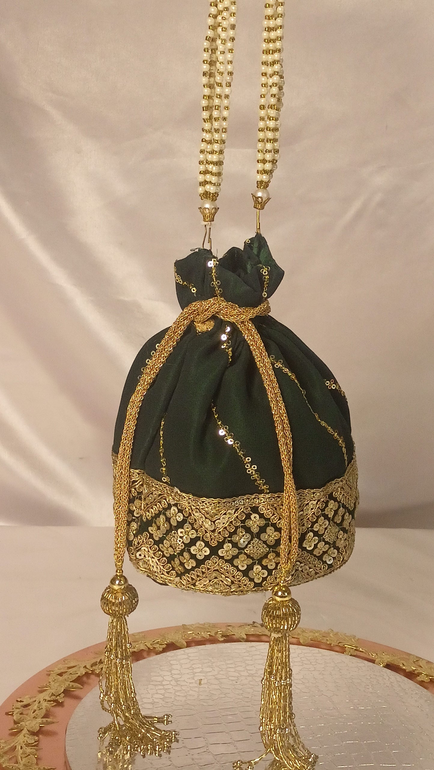 AZA GREEN BUCKET BAG